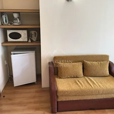 Cedar Loge-3 Studio Μπάνσκο